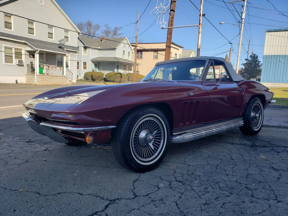 1965 Chevrolet Corvette C2 - Image 7 of 31