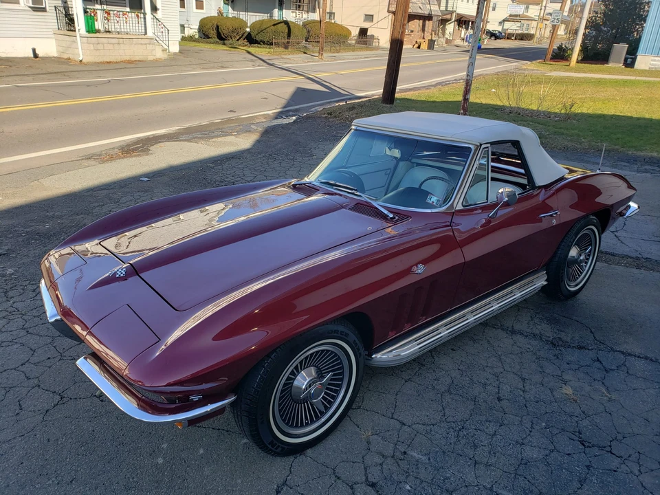 1965 Chevrolet Corvette C2 - Image 8 of 31