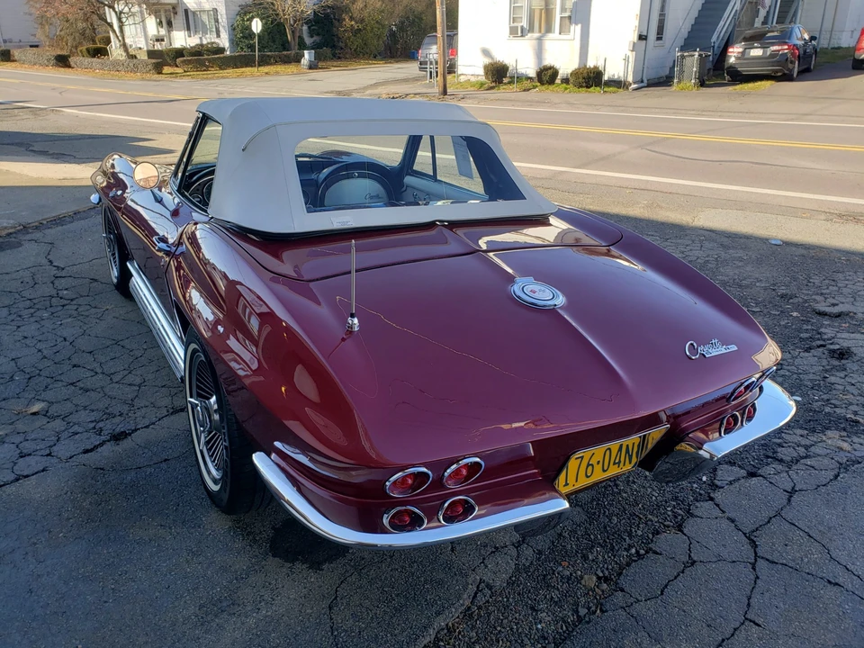 1965 Chevrolet Corvette C2 - Image 9 of 31