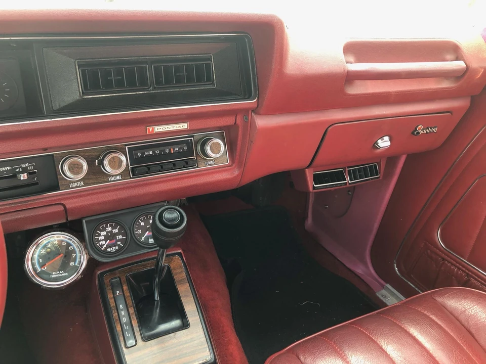 1978 Pontiac Safari - Image 28 of 31