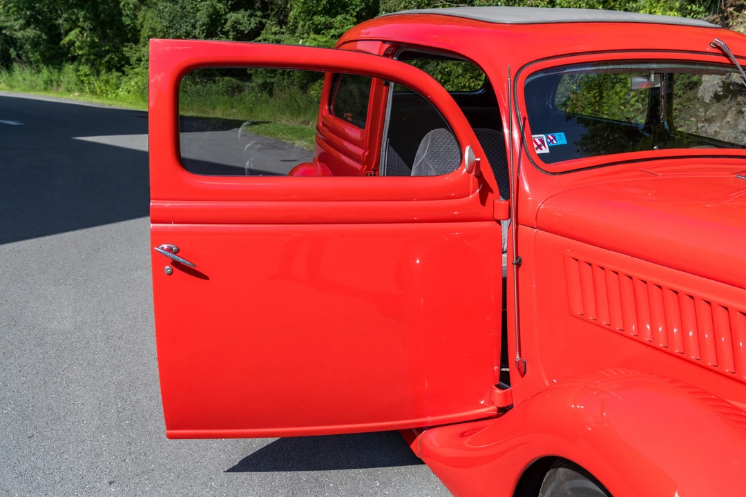 Ford Model 48 & 68 - Image 21 of 31