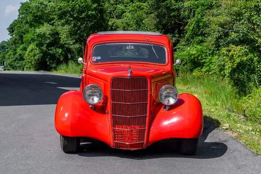 Ford Model 48 & 68 - Image 4 of 31