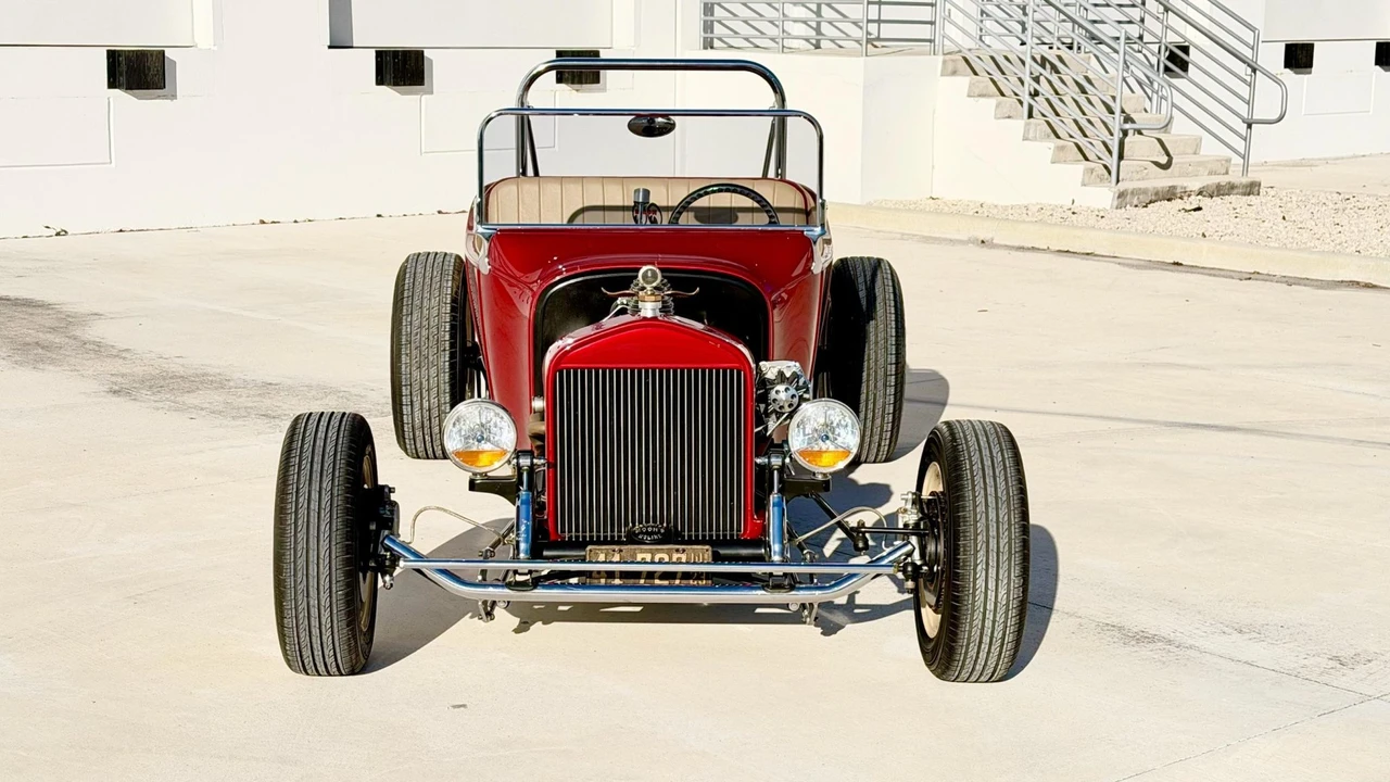 Ford Hot Rod - Image 6 of 31