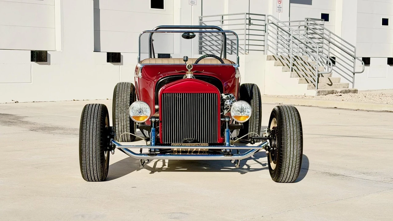 Ford Hot Rod - Image 8 of 31