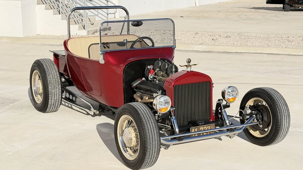 Ford Hot Rod - Image 11 of 31