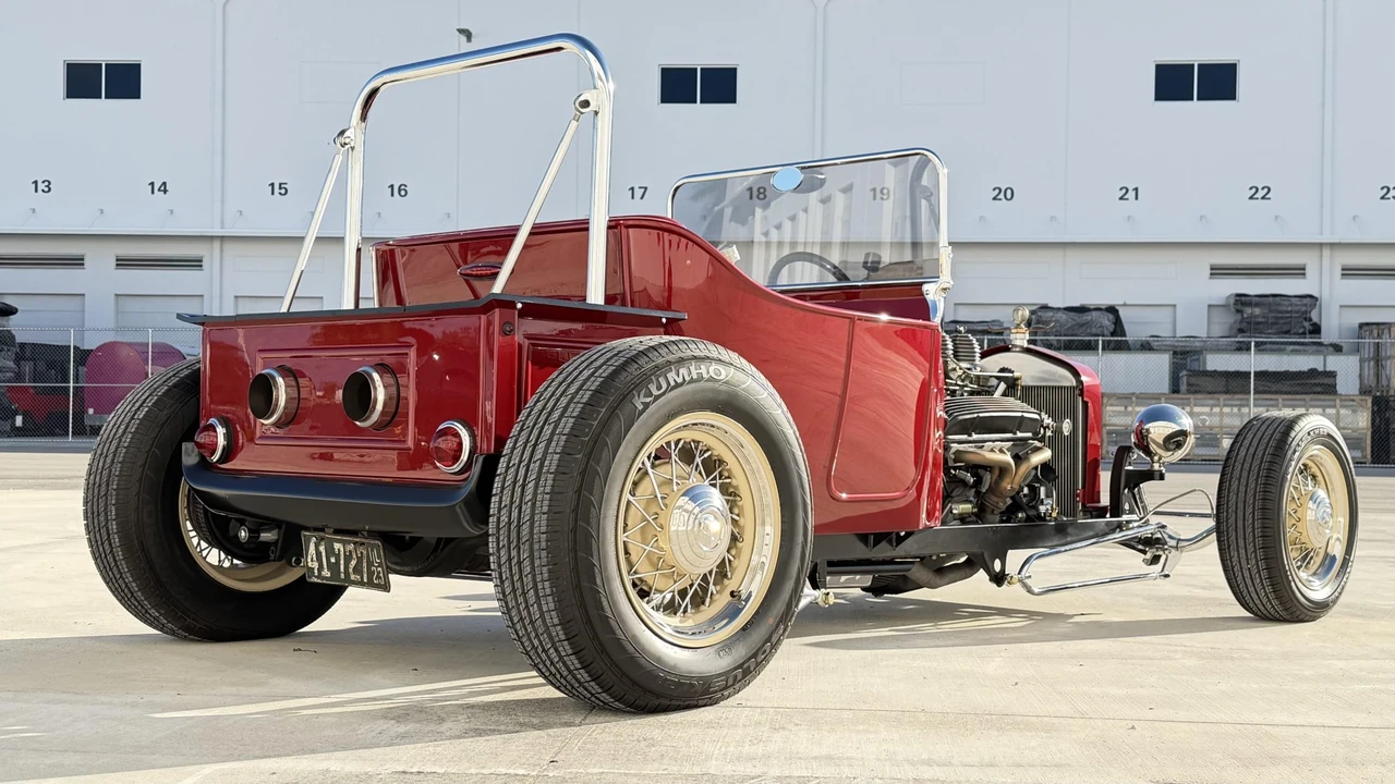 Ford Hot Rod - Image 19 of 31