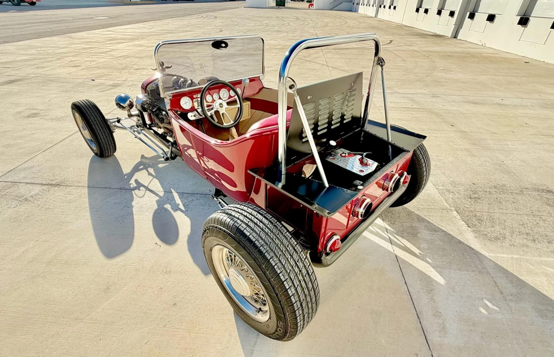 Ford Hot Rod - Image 23 of 31