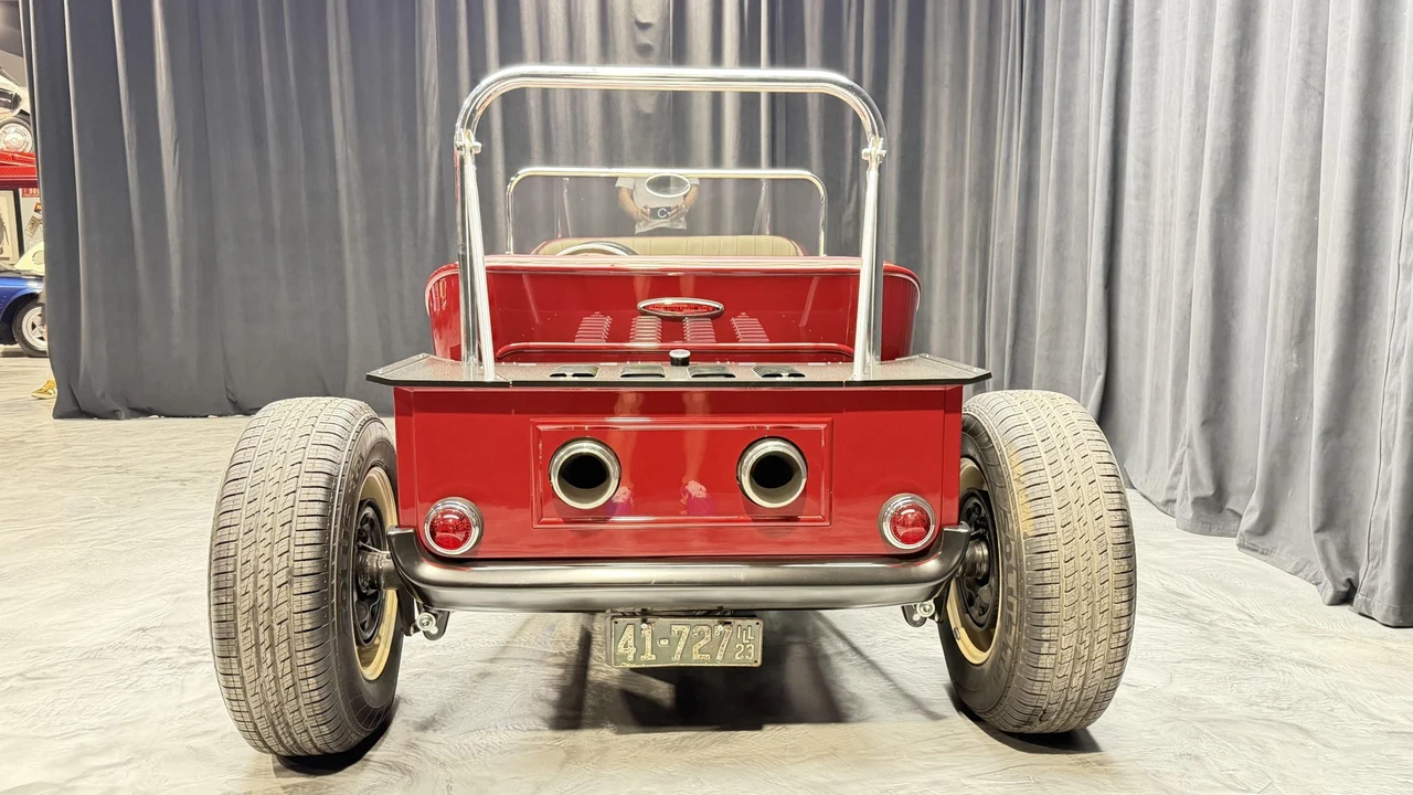 Ford Hot Rod - Image 30 of 31