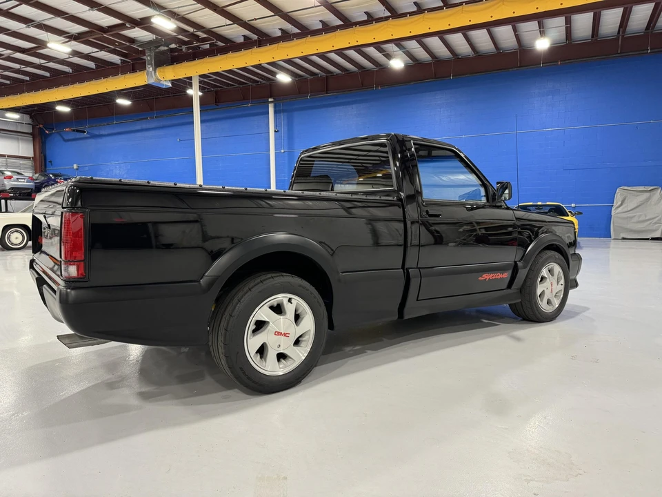 1991 GMC Syclone - Image 20 of 31