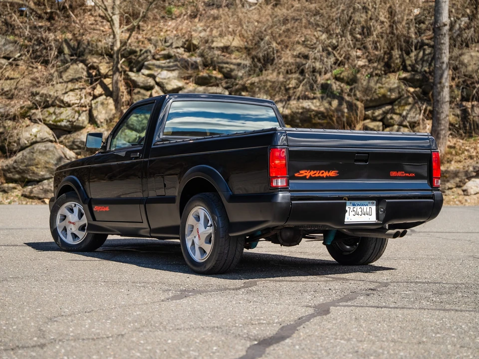1991 GMC Syclone - Image 4 of 31