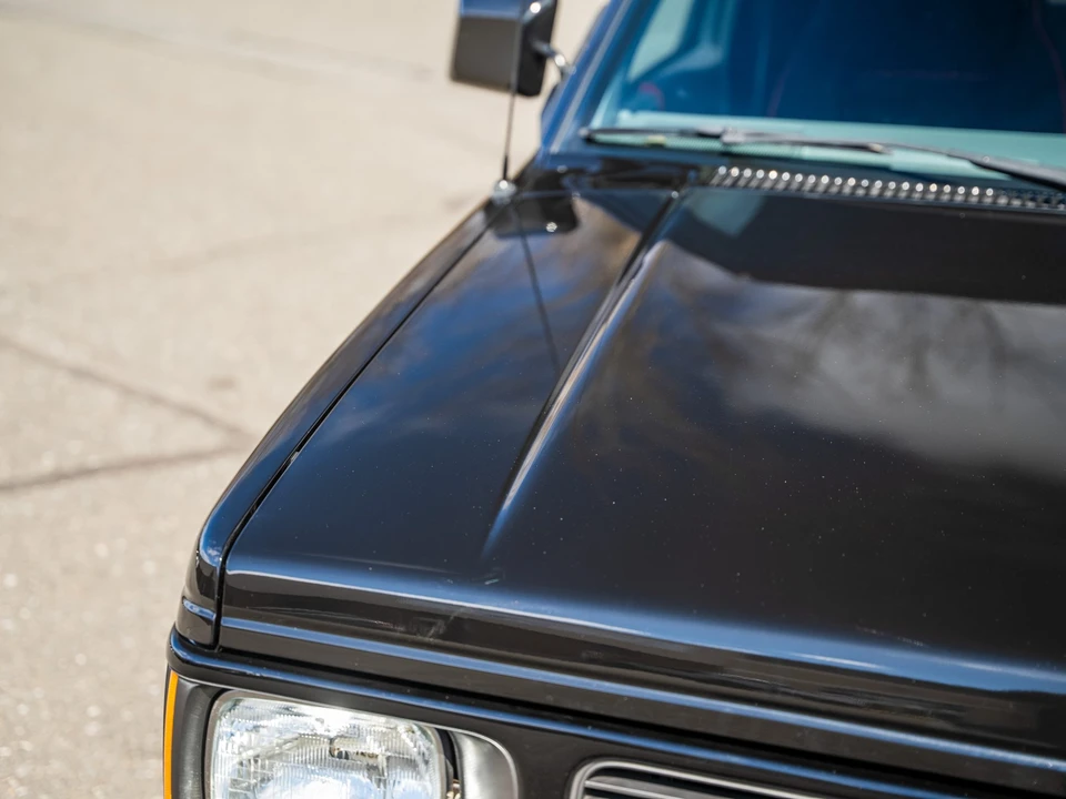 1991 GMC Syclone - Image 28 of 31
