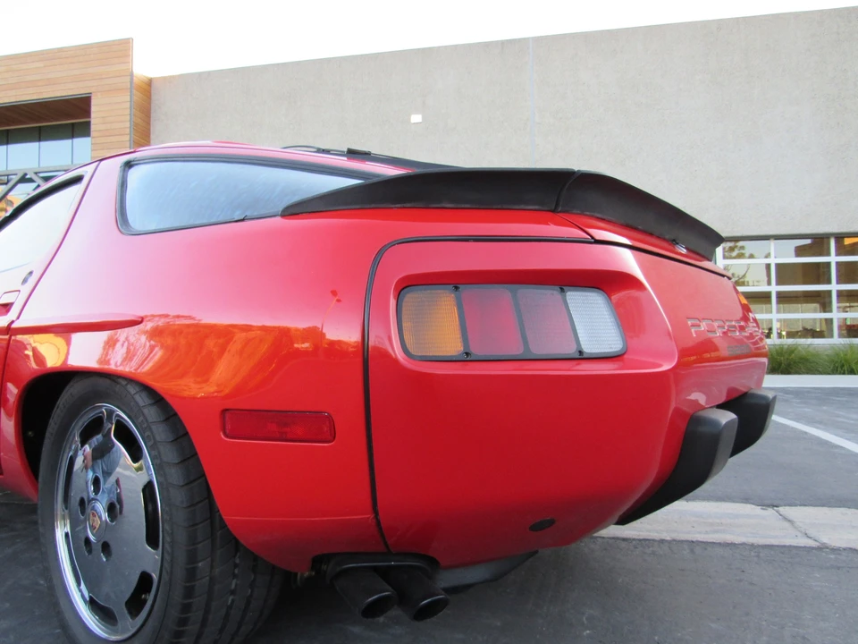 1986 Porsche 928 S - Image 25 of 31