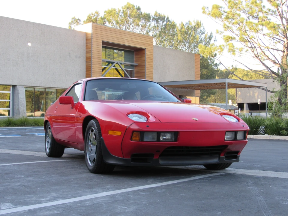 1986 Porsche 928 S - Image 7 of 31