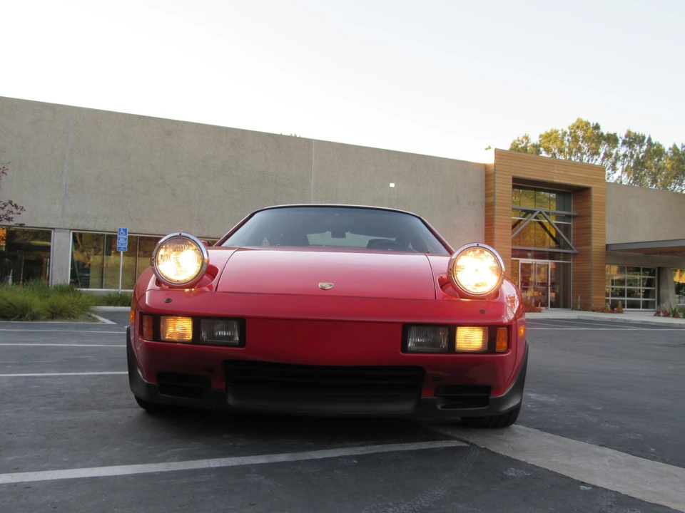 1986 Porsche 928 S - Image 16 of 31