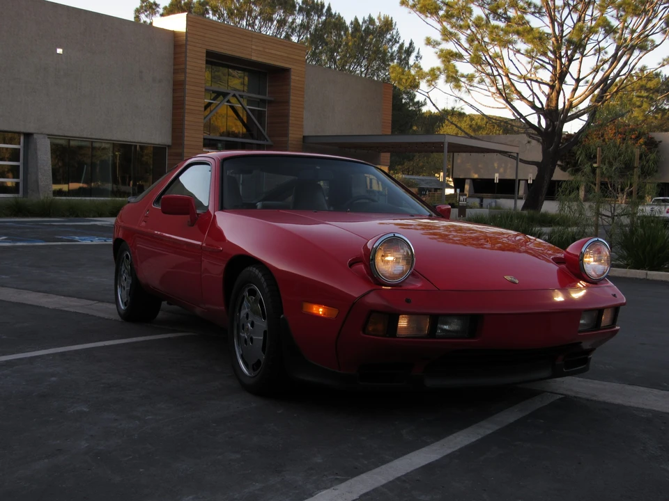 1986 Porsche 928 S - Image 19 of 31
