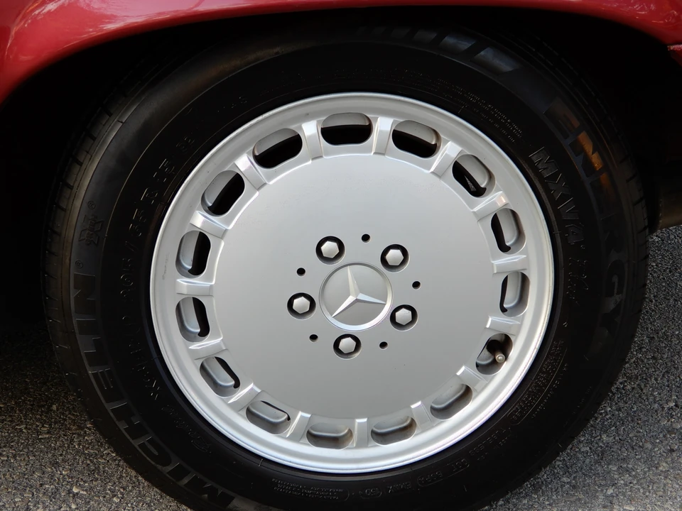 1989 Mercedes-Benz R107 SL-Class - Image 28 of 31