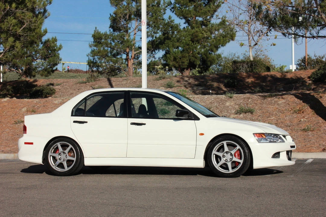 2004 Mitsubishi Lancer Evolution VIII 7th Gen - Image 2 of 31
