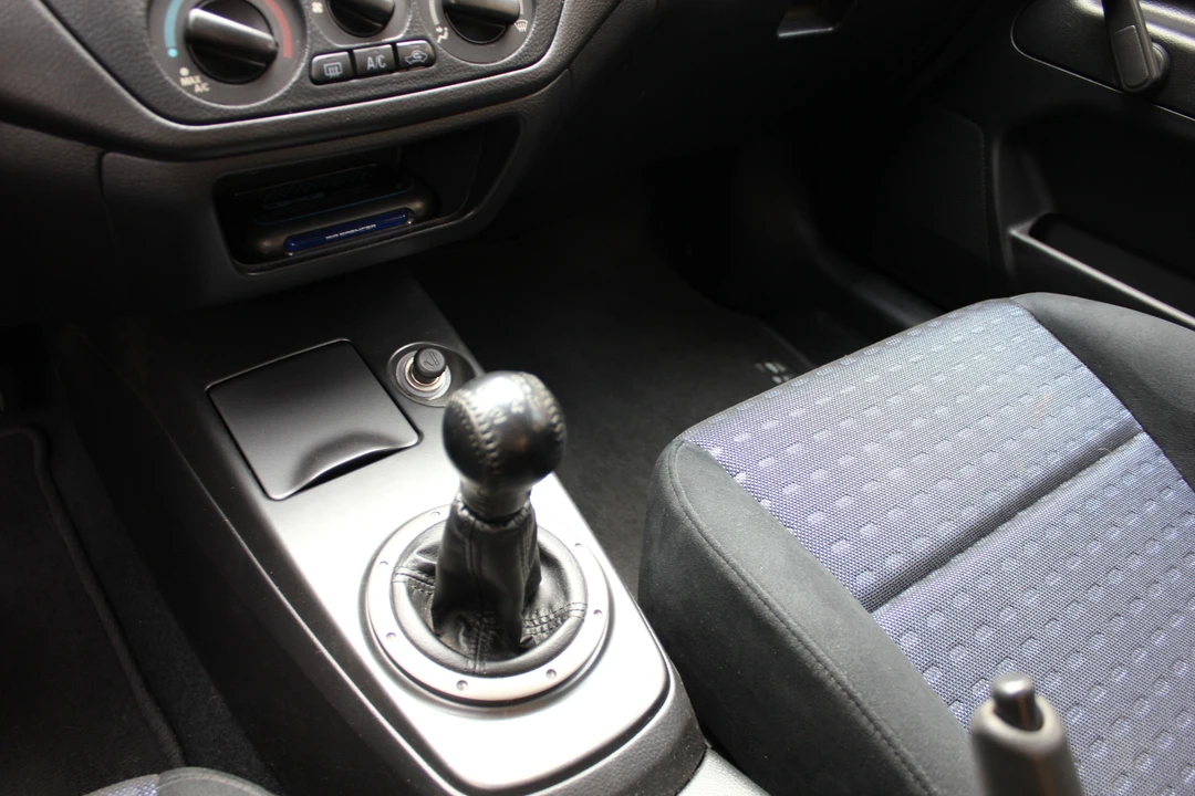 2004 Mitsubishi Lancer Evolution VIII 7th Gen - Image 27 of 31