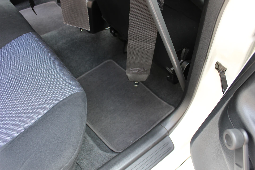 2004 Mitsubishi Lancer Evolution VIII 7th Gen - Image 24 of 31