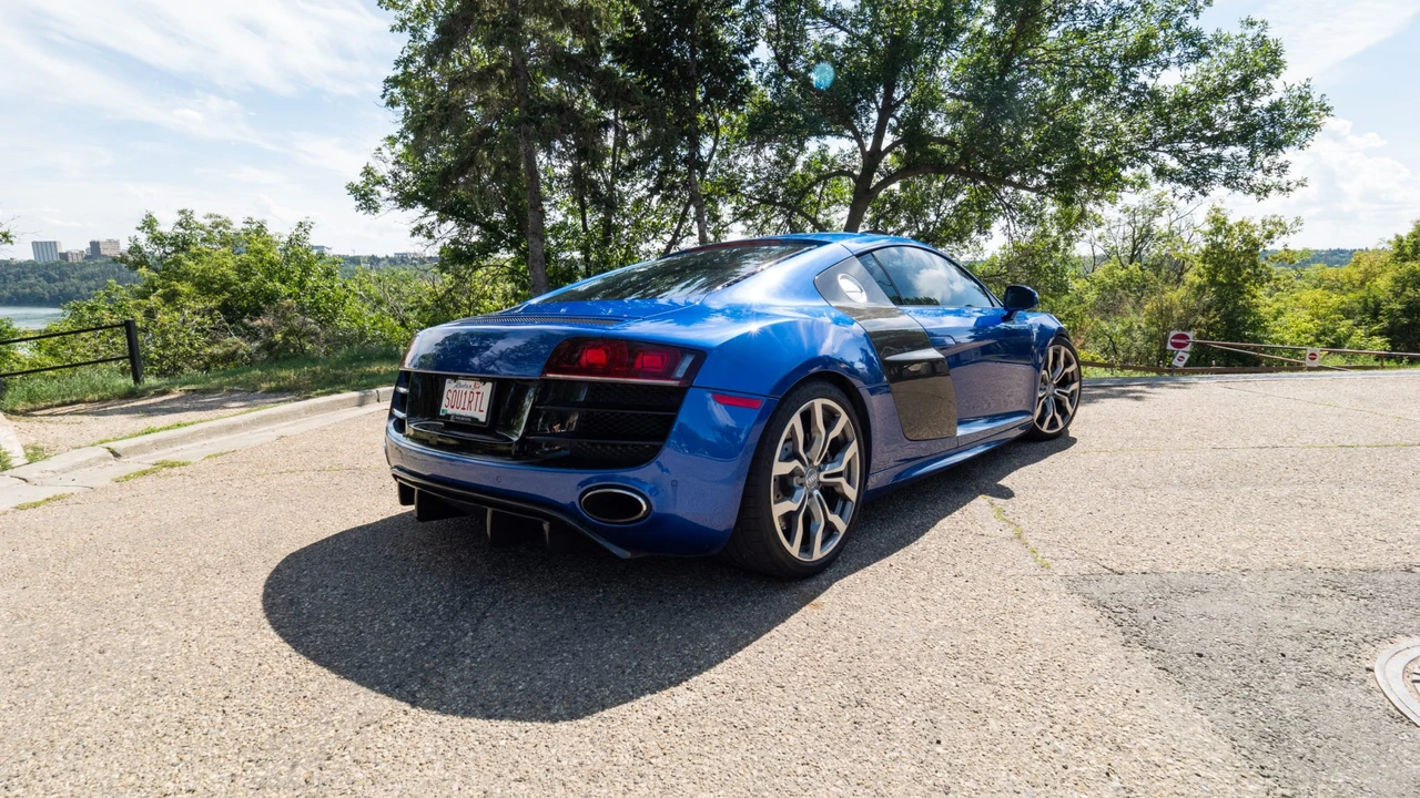 2010 Audi 42 R8 - Image 13 of 31