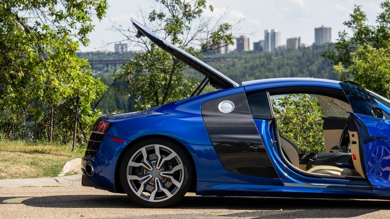 2010 Audi 42 R8 - Image 23 of 31