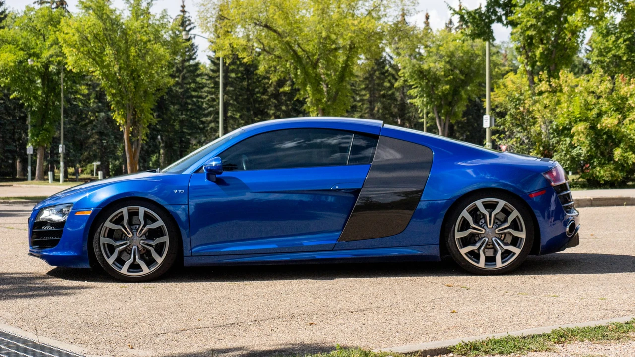 2010 Audi 42 R8 - Image 16 of 31