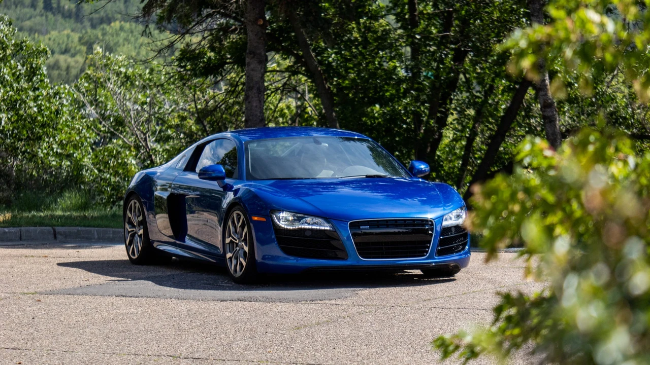 2010 Audi 42 R8 - Image 8 of 31