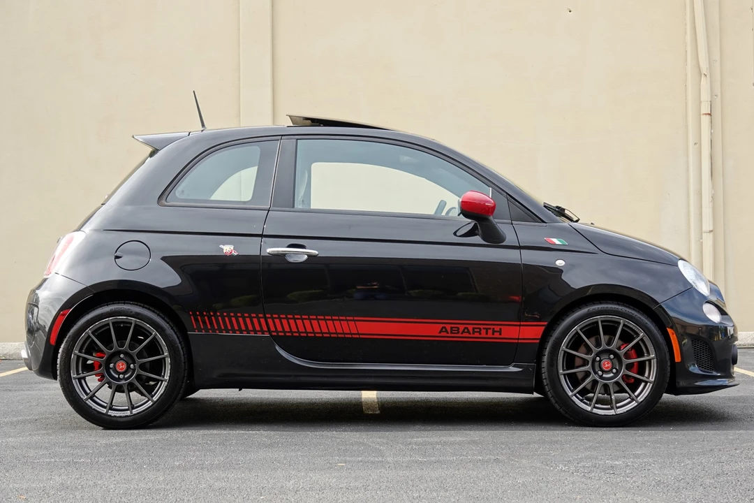 2013 Fiat Abarth 500 - Image 28 of 31