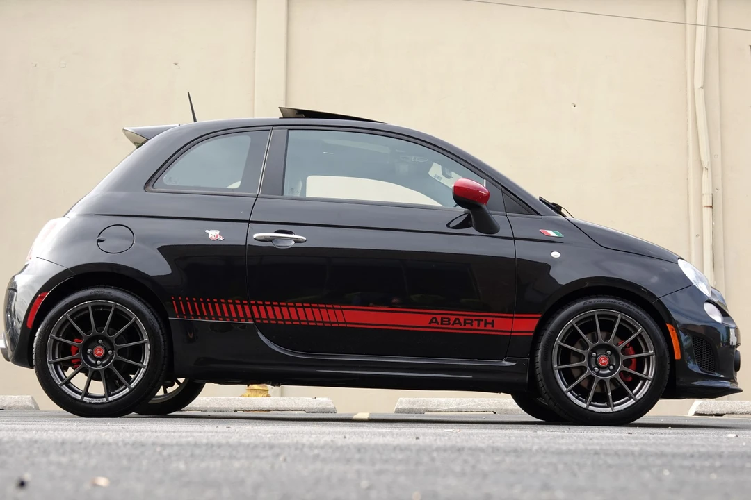 2013 Fiat Abarth 500 - Image 29 of 31