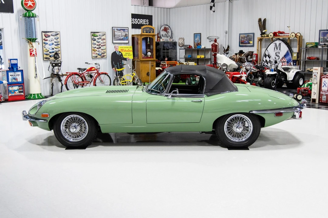 1969 Jaguar E-Type Series 2 - Image 12 of 31