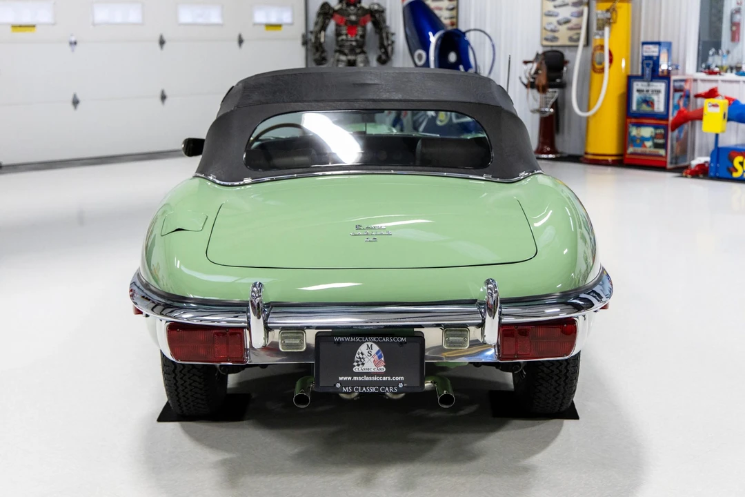 1969 Jaguar E-Type Series 2 - Image 16 of 31