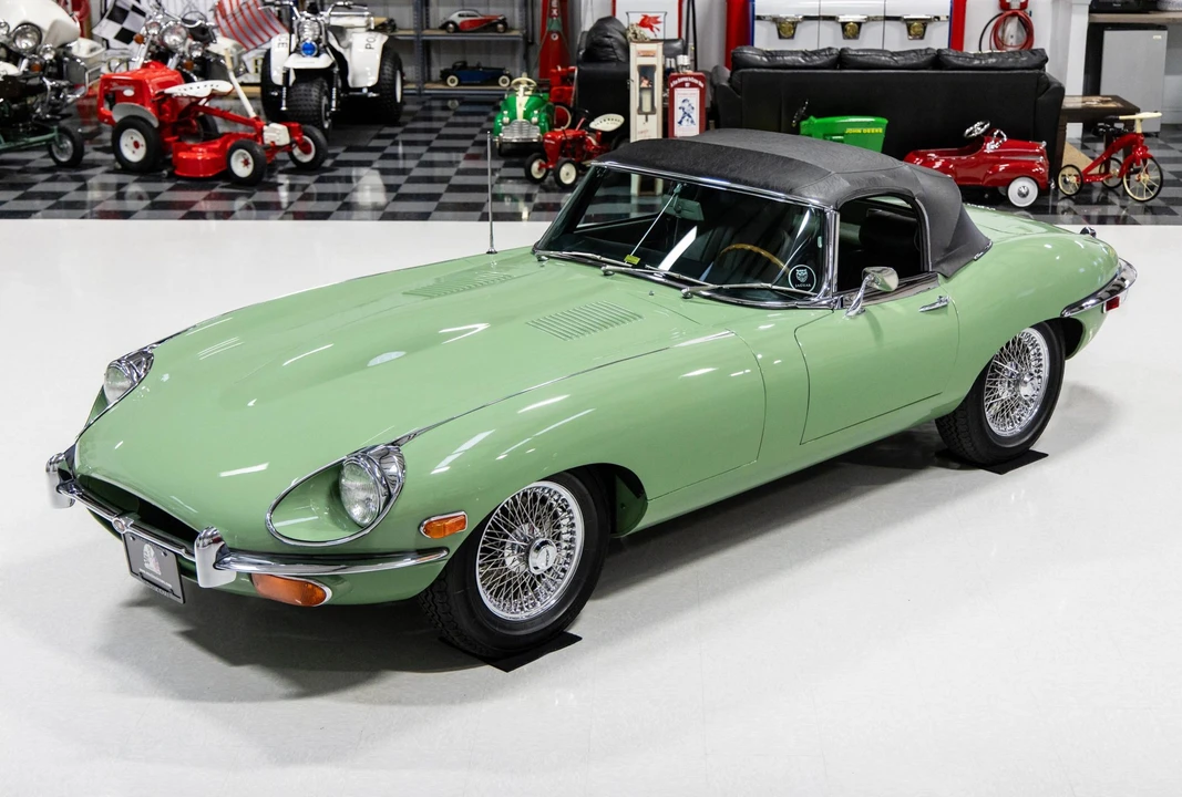 1969 Jaguar E-Type Series 2 - Image 17 of 31