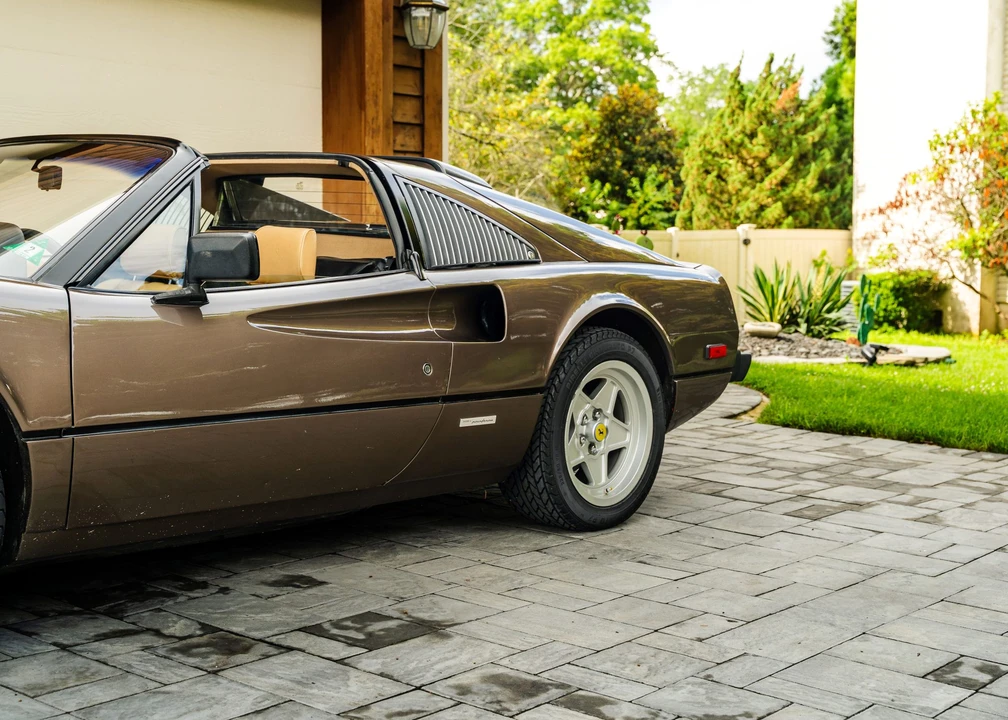 1983 Ferrari 308 GTS QV - Image 24 of 31