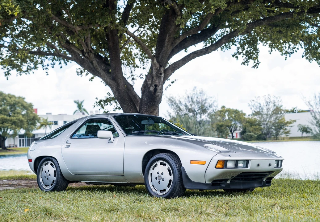 1983 Porsche 928 S - Image 5 of 31