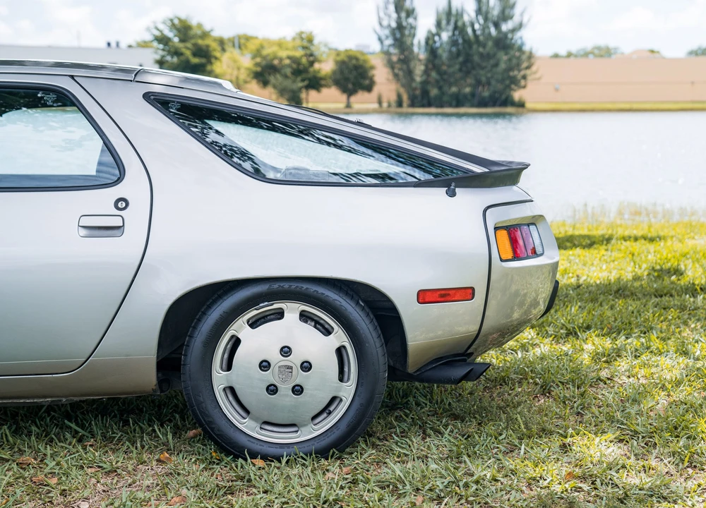 1983 Porsche 928 S - Image 17 of 31