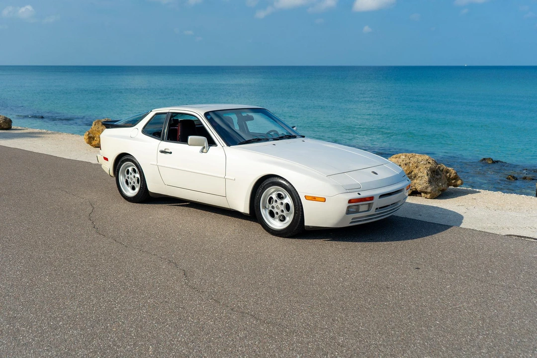 1986 Porsche 944 Turbo - Image 11 of 31