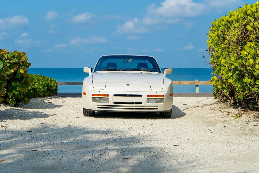 1986 Porsche 944 Turbo - Image 26 of 31