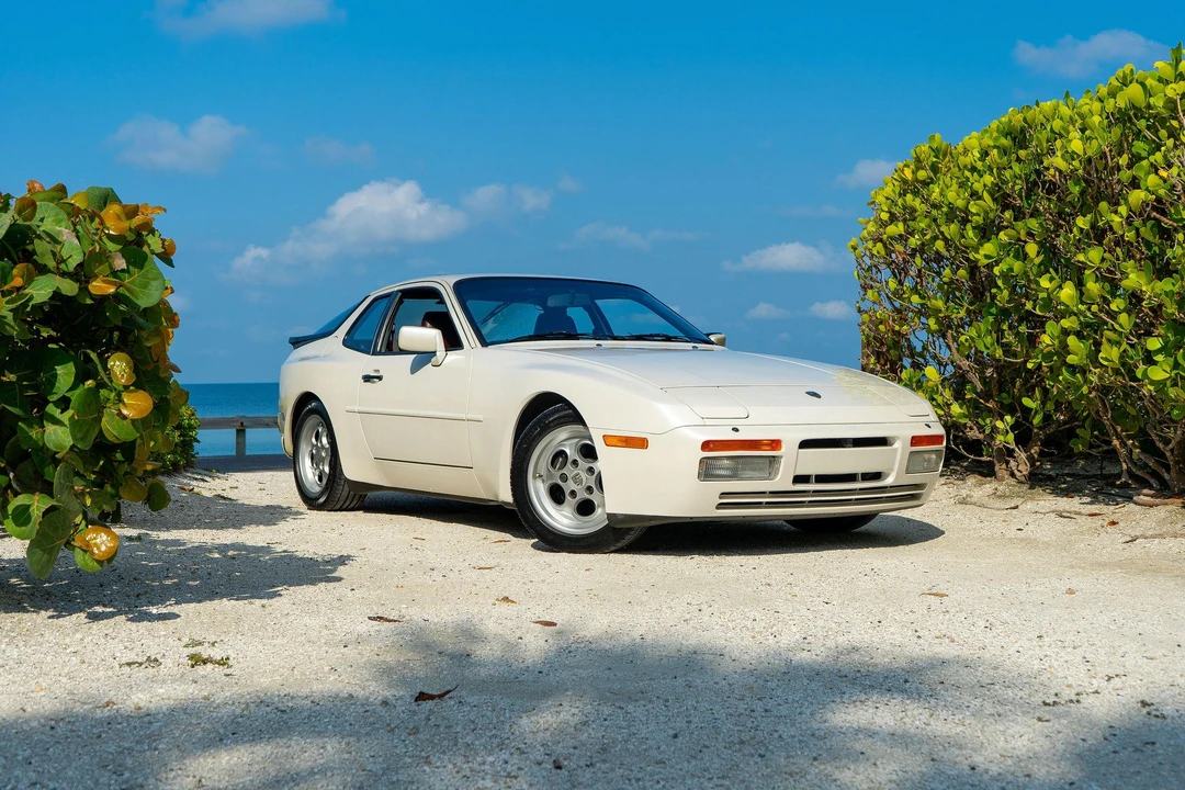 1986 Porsche 944 Turbo - Image 28 of 31