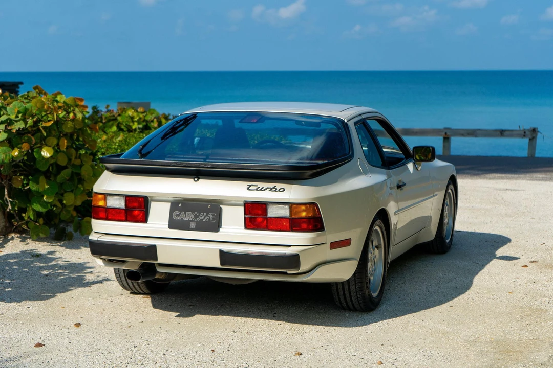 1986 Porsche 944 Turbo - Image 31 of 31