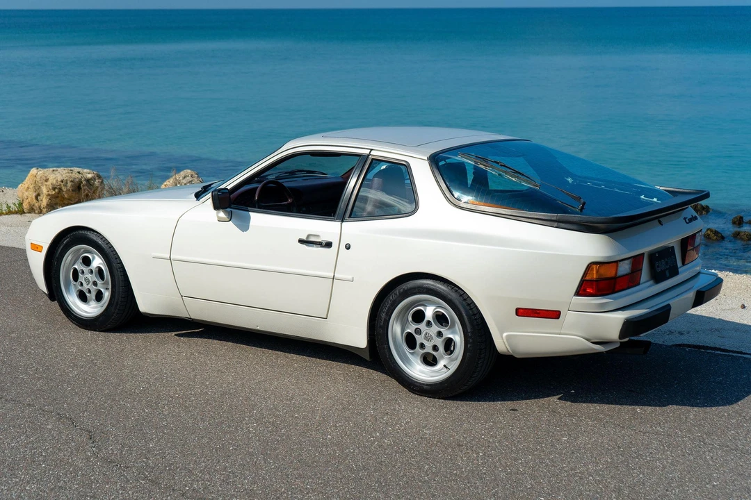 1986 Porsche 944 Turbo - Image 20 of 31