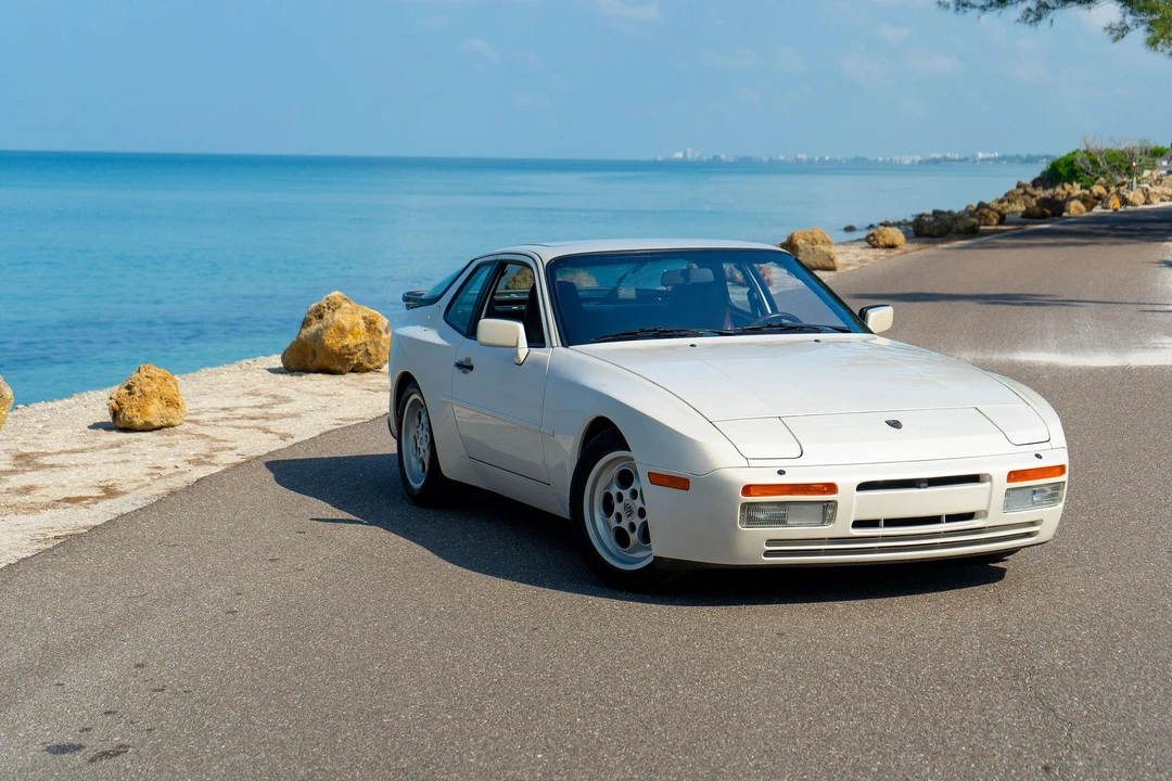 1986 Porsche 944 Turbo - Image 9 of 31