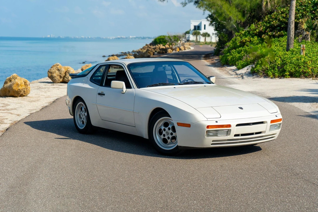 1986 Porsche 944 Turbo - Image 10 of 31