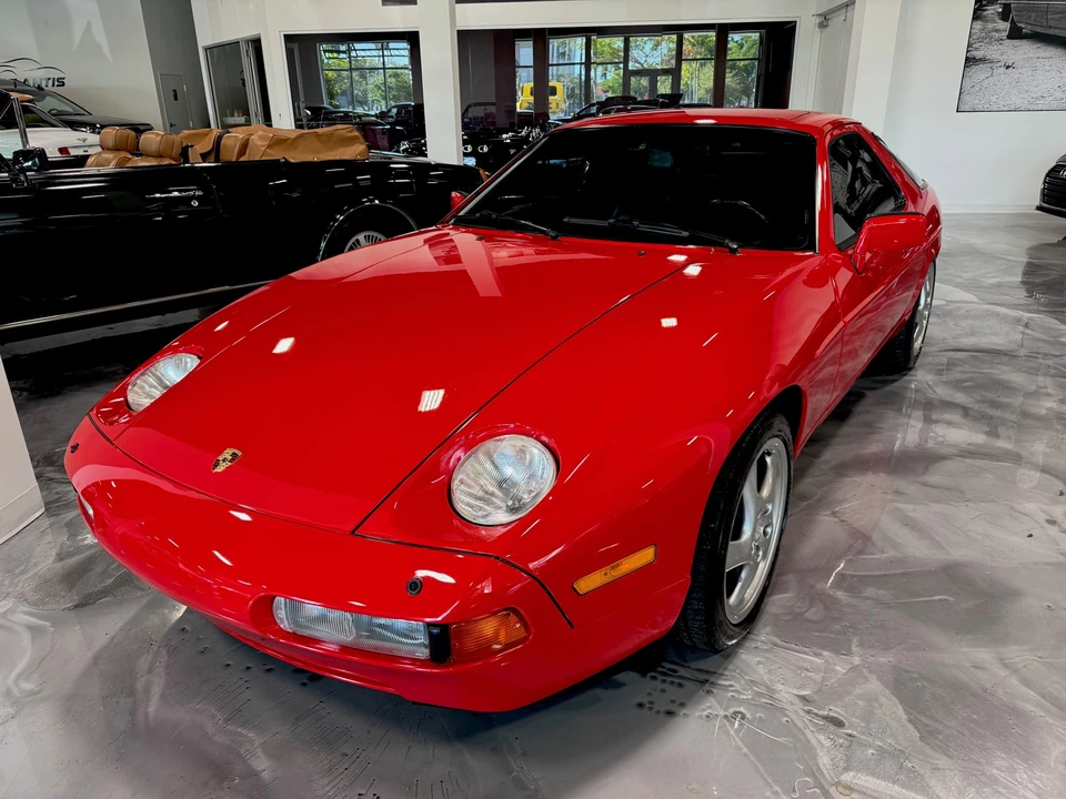 1988 Porsche 928 S4 - Image 2 of 31