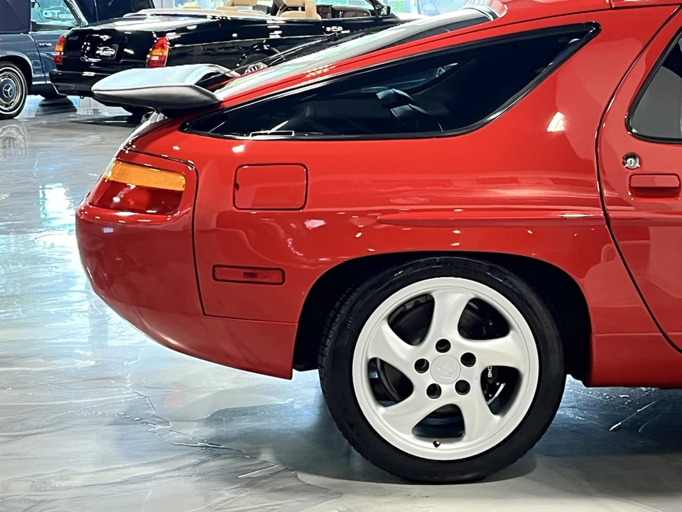 1988 Porsche 928 S4 - Image 19 of 31