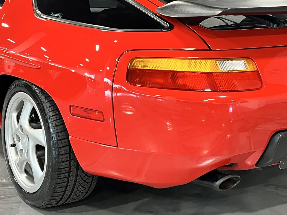 1988 Porsche 928 S4 - Image 14 of 31