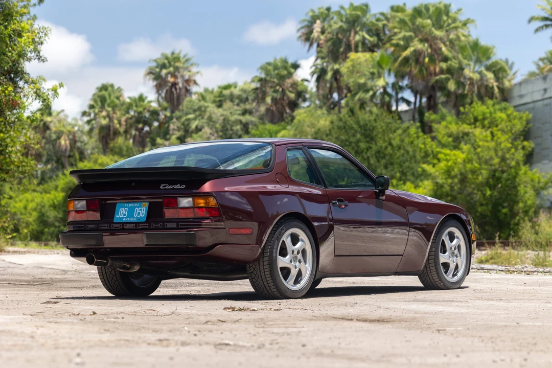 1988 Porsche 944 Turbo - Image 12 of 31