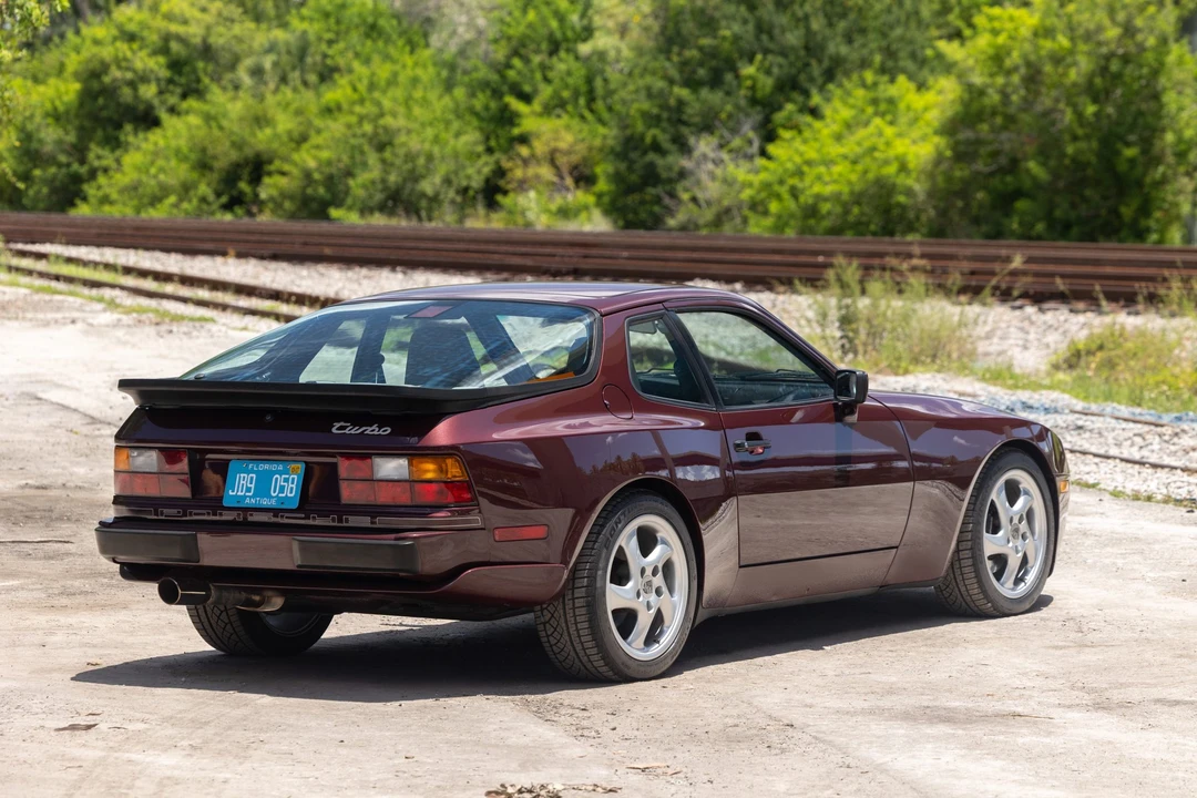 1988 Porsche 944 Turbo - Image 13 of 31
