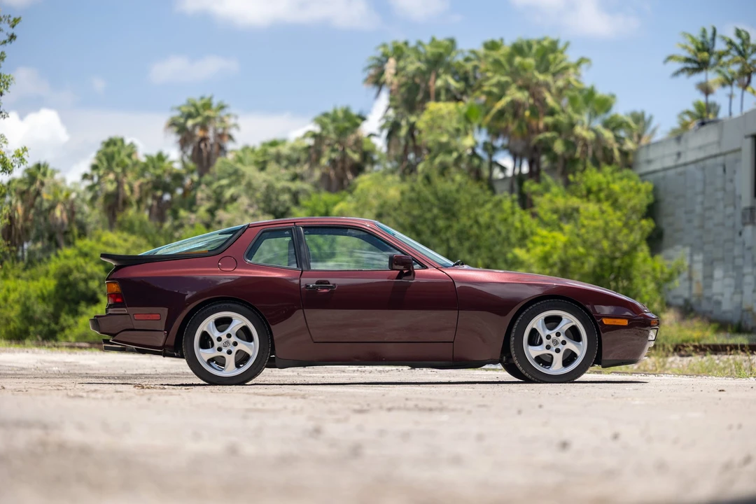 1988 Porsche 944 Turbo - Image 15 of 31