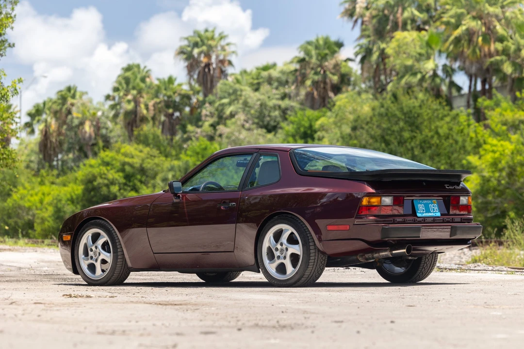 1988 Porsche 944 Turbo - Image 9 of 31