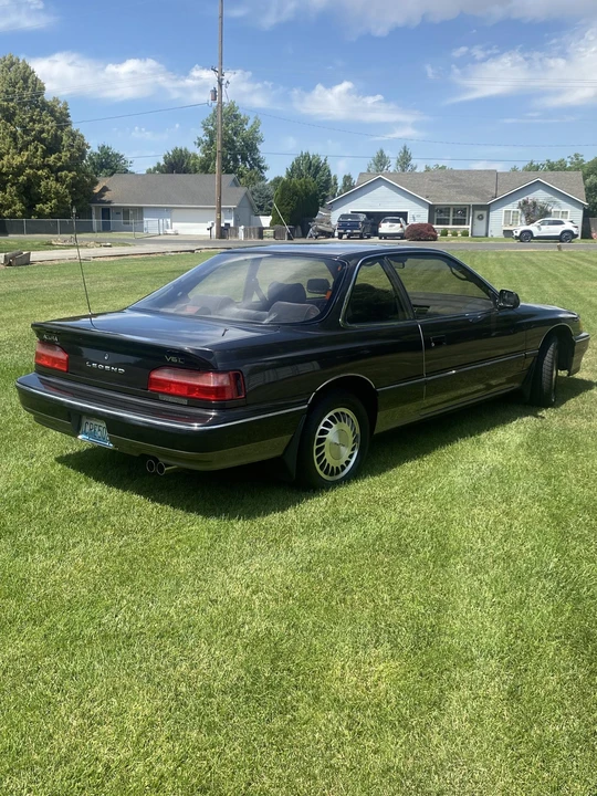 1990 Acura Legend 1st Gen - Image 8 of 31
